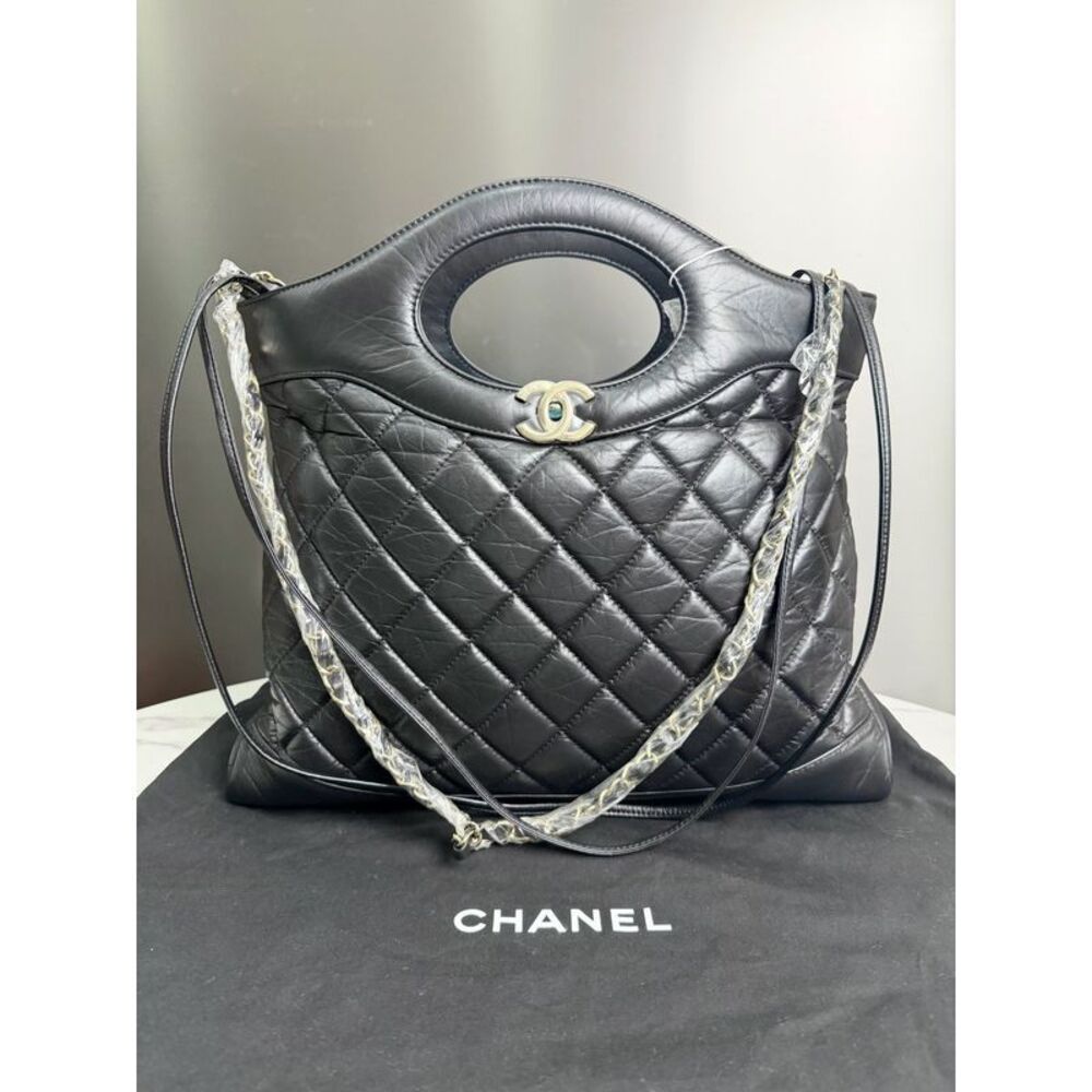 Chanel Women Pre-Loved Bag Very Good Condition